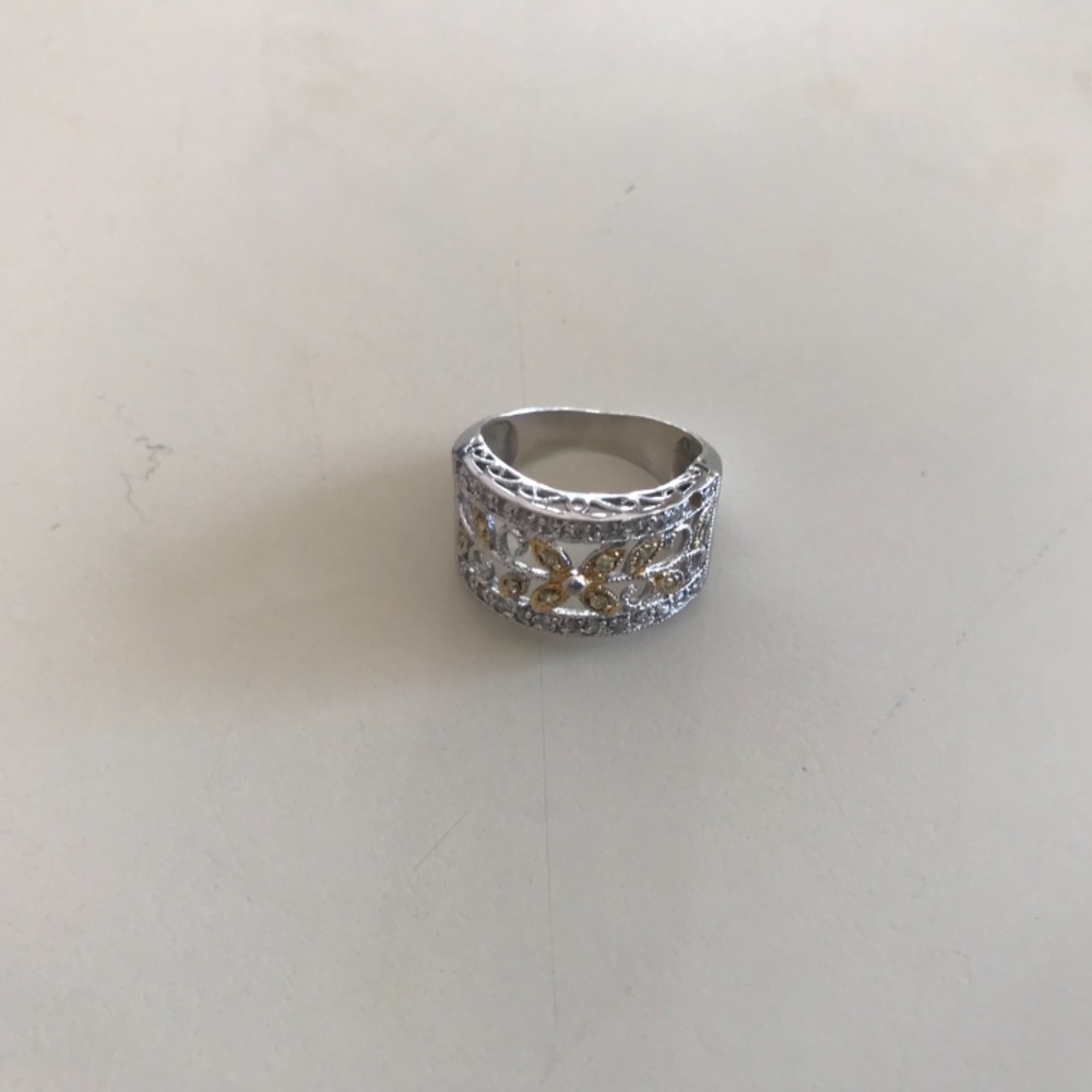 Butterfly Ring - Picture 3 of 3